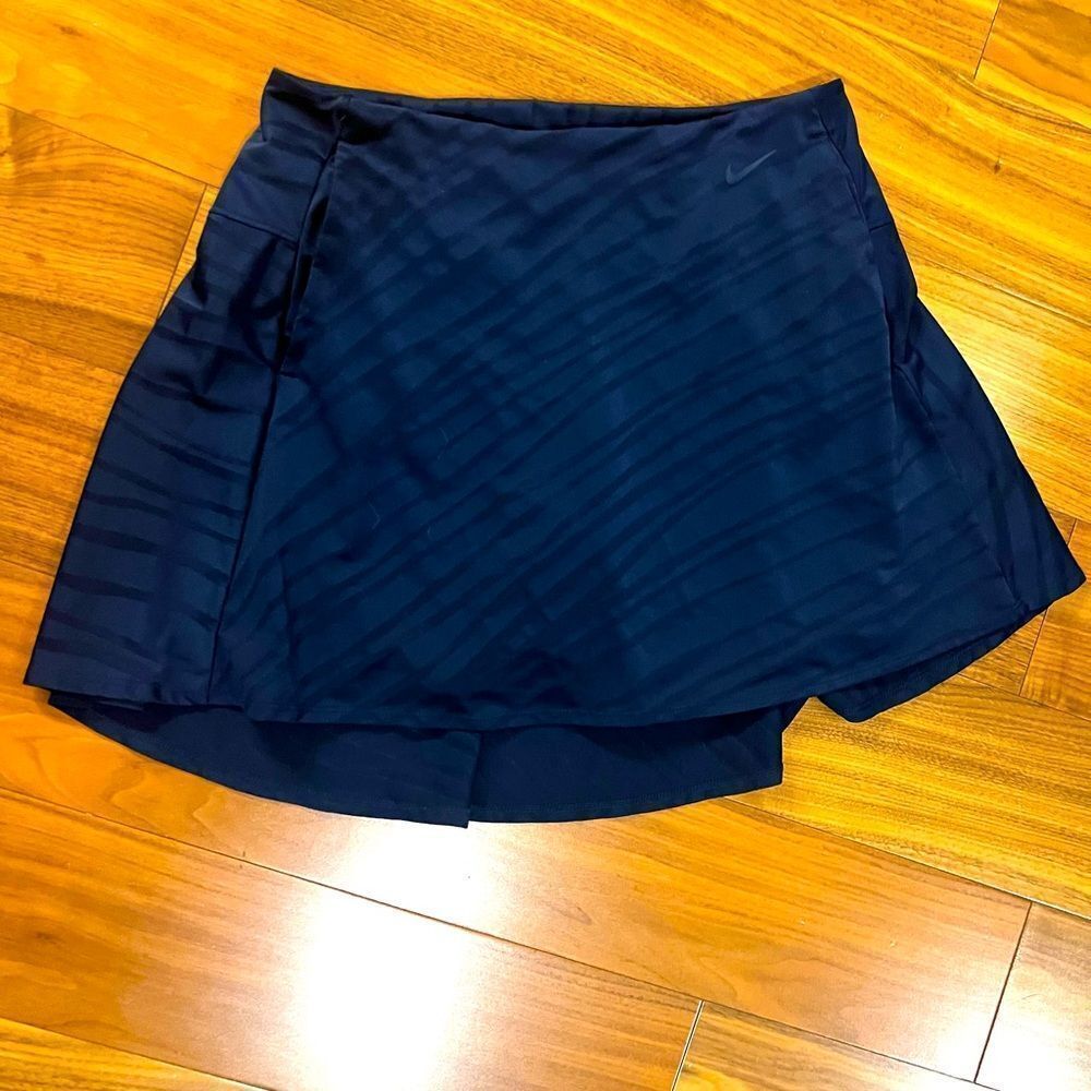 Nike Fairway Navy Blue womens Skort size M